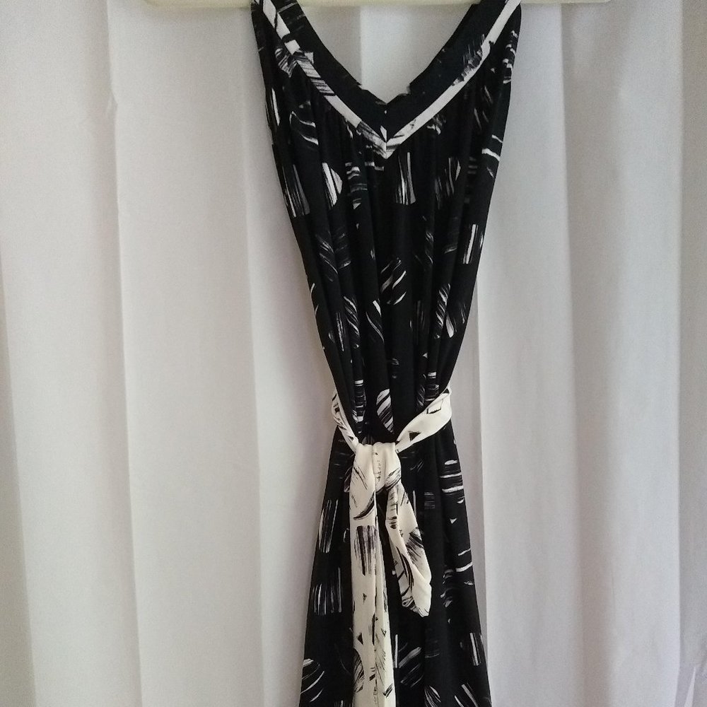 BCBG MaxAzria Pattern Dress - Picture 5 of 7